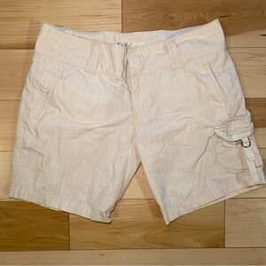 🤍 Y2K Low Rise White Pinstripe Cargo Shorts Vintage O’NEILL